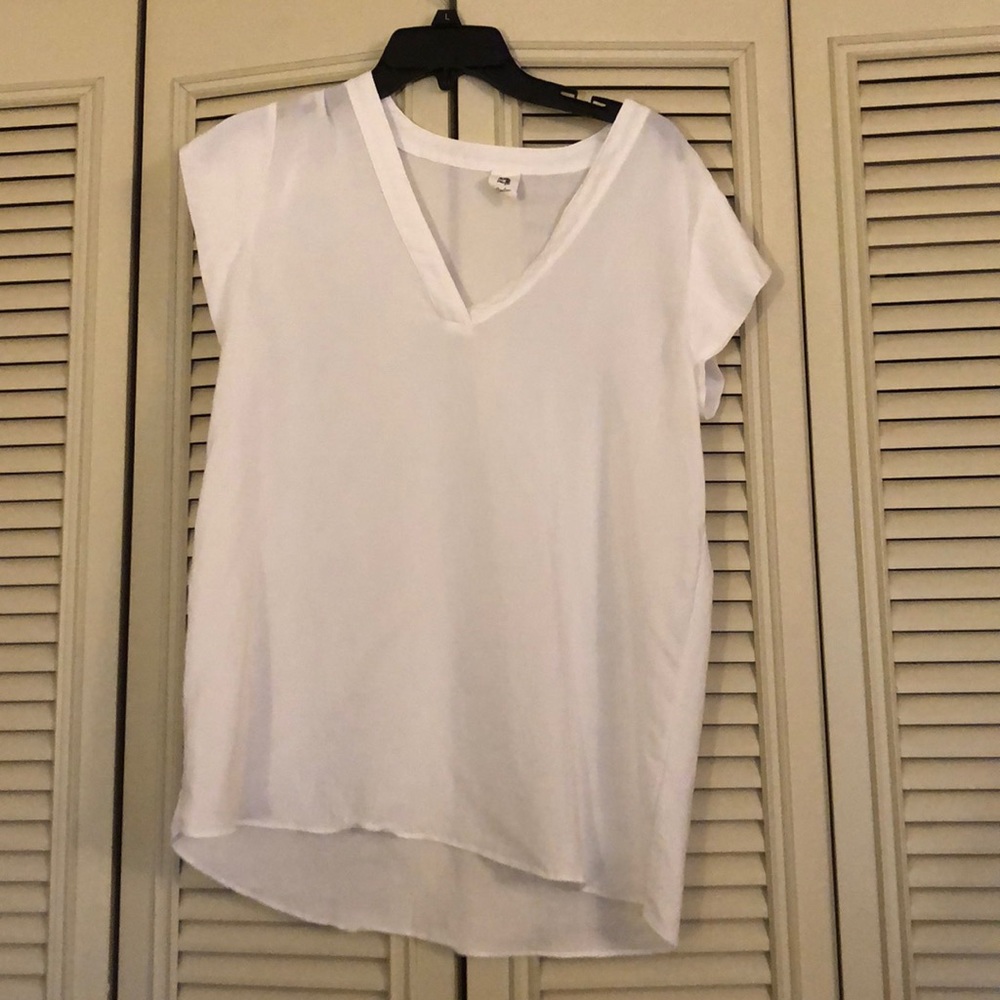 vici dolls white v neck t shirt